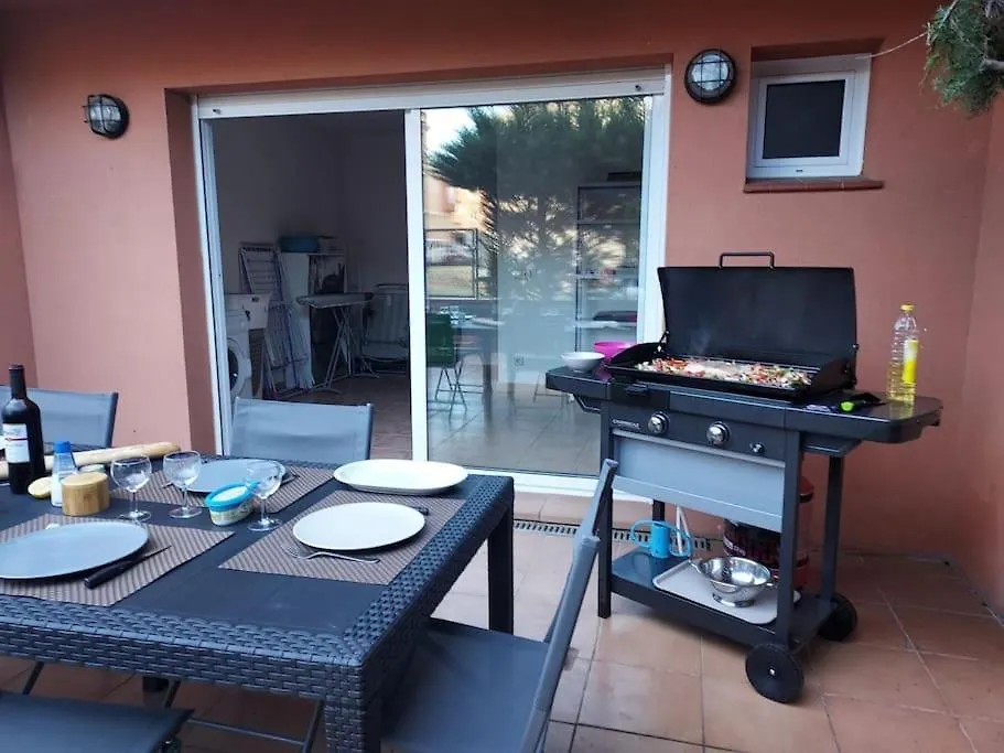 Cayola Akoya Conserjeria, Jacuzzi Prive Et Plage Ampuriabrava 0*,  España